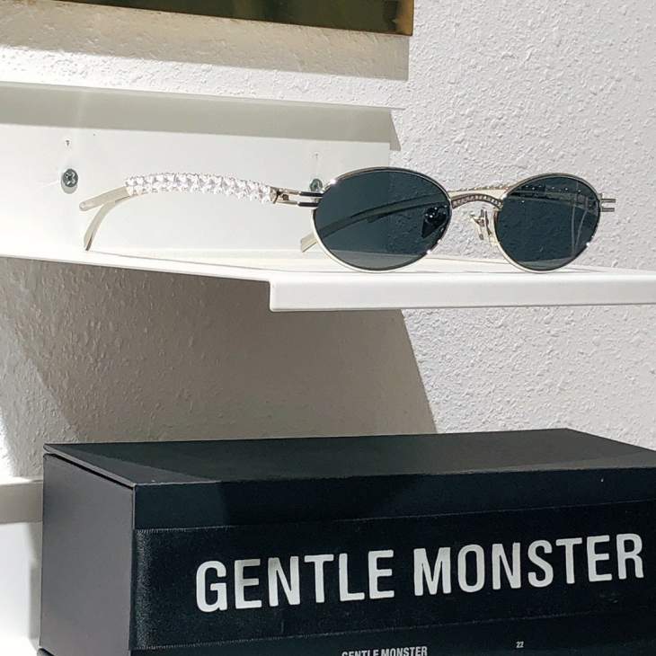 Picture of Gentle Monster Sunglasses _SKUfw65331264fw